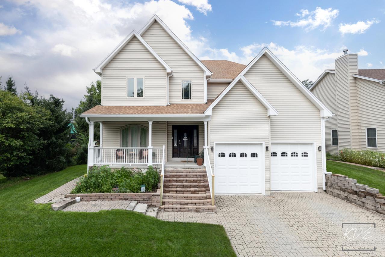 1228 Bishop St., West Chicago, IL 60185