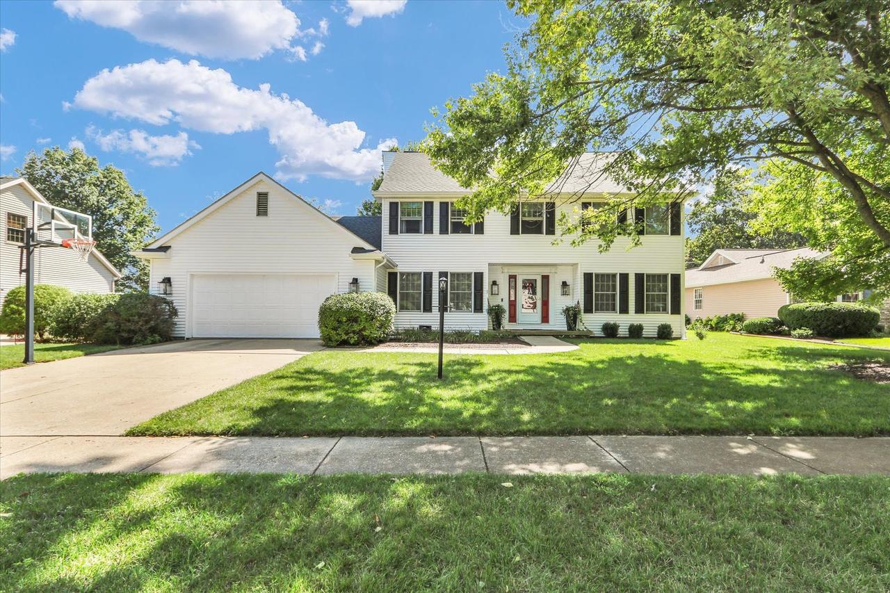 2314 Firethorn Ln., Champaign, IL 61822