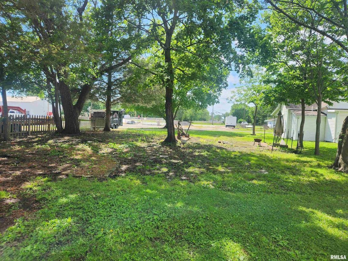 408 S Duckworth St., Pinckneyville, IL 62274