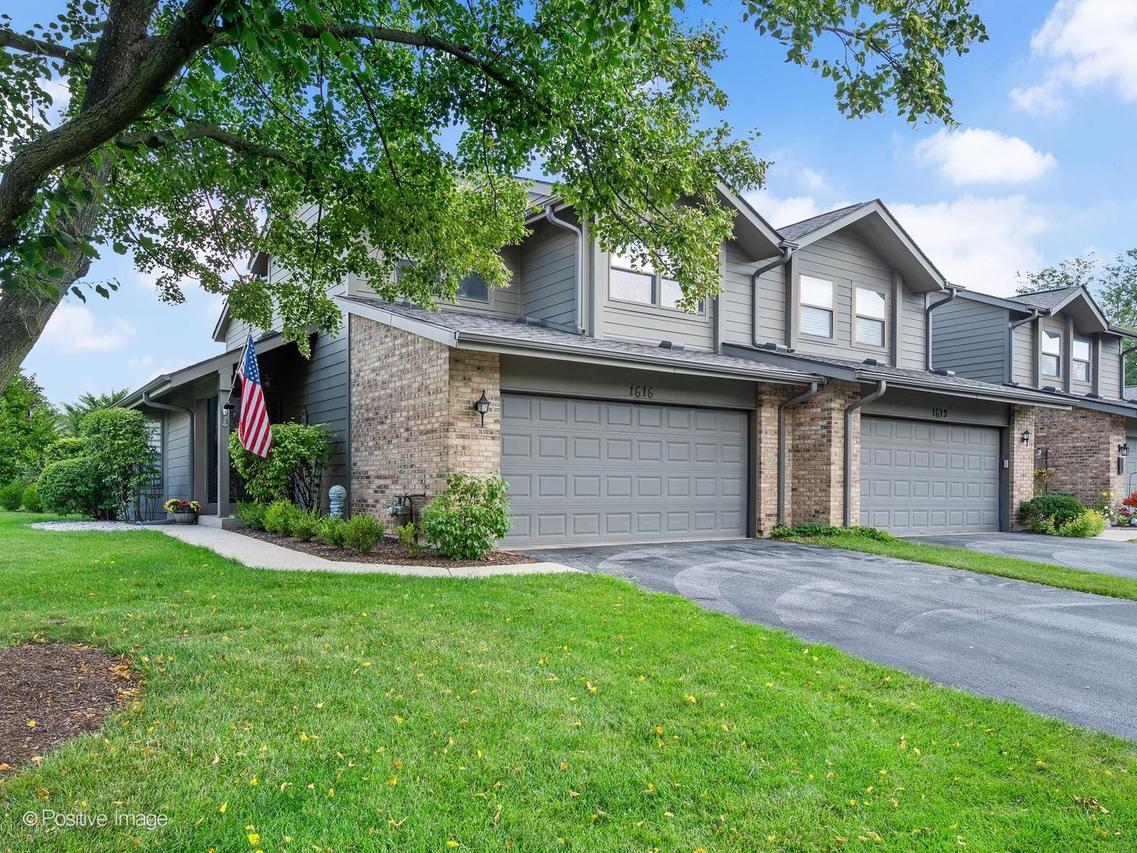 1616 Wildwood Ln., Darien, IL 60561