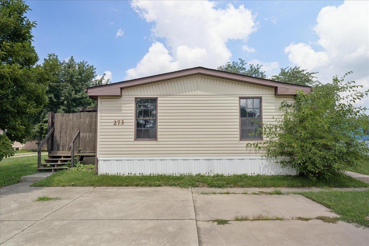 273 Duke Dr., Lynwood, IL 60411