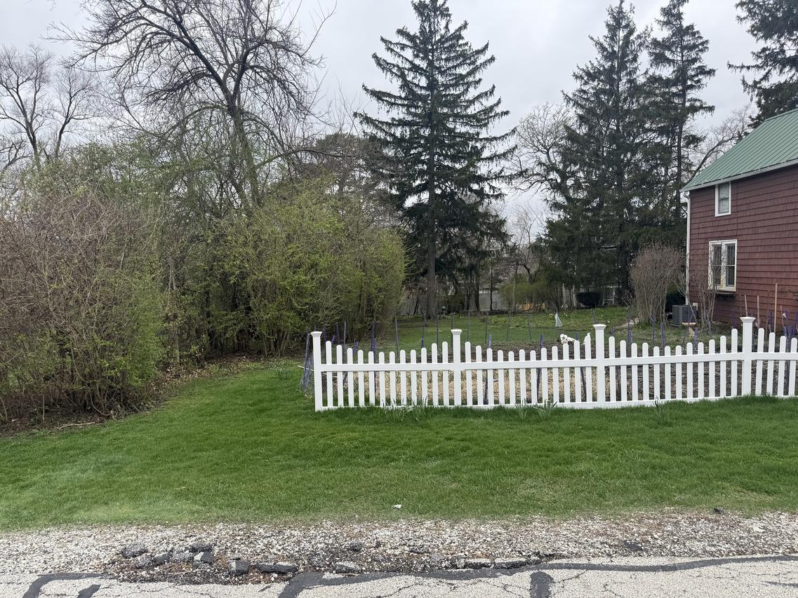 4910 Rose Ave., Downers Grove, IL 60515