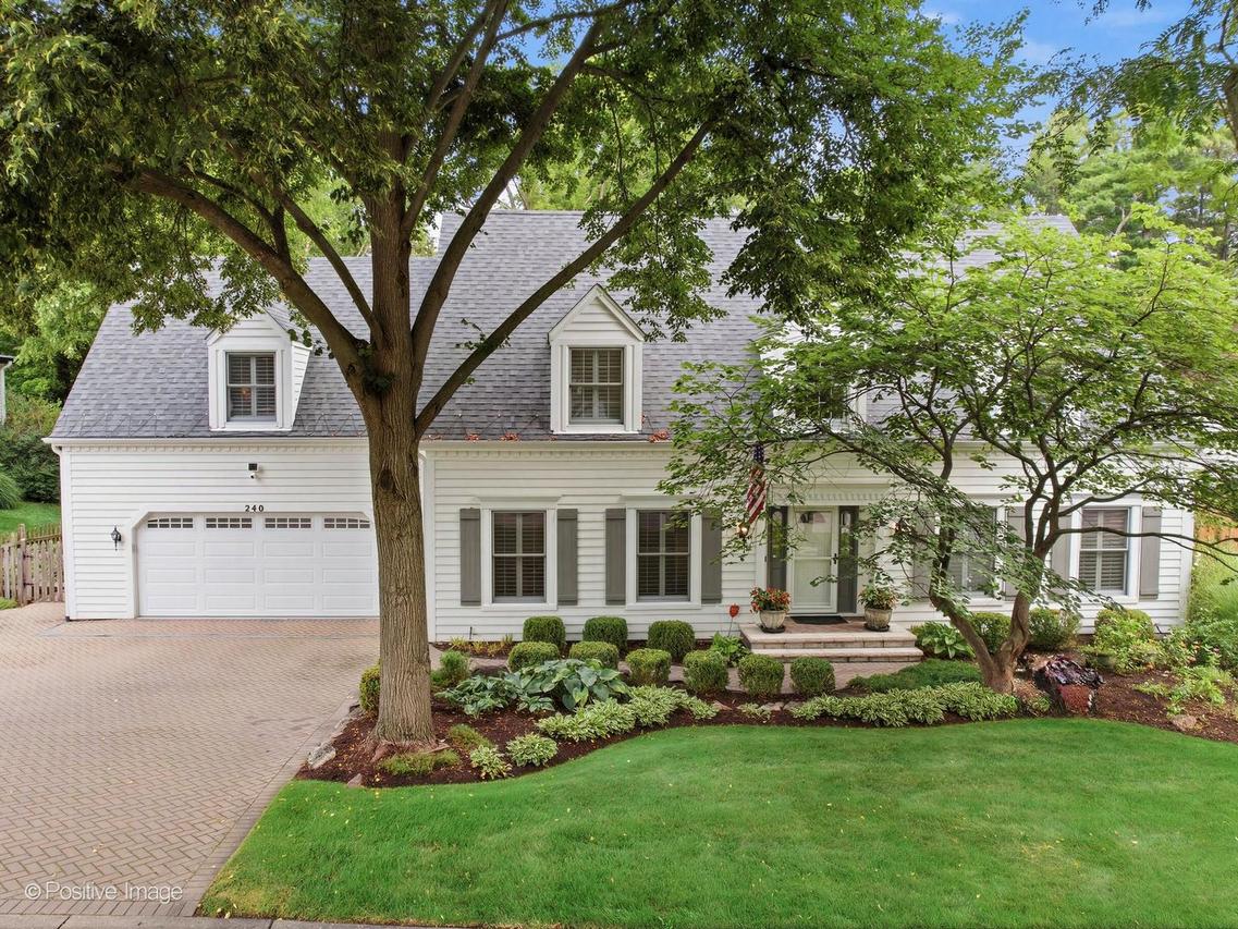 [Address Hidden by Seller], Libertyville, IL 60048