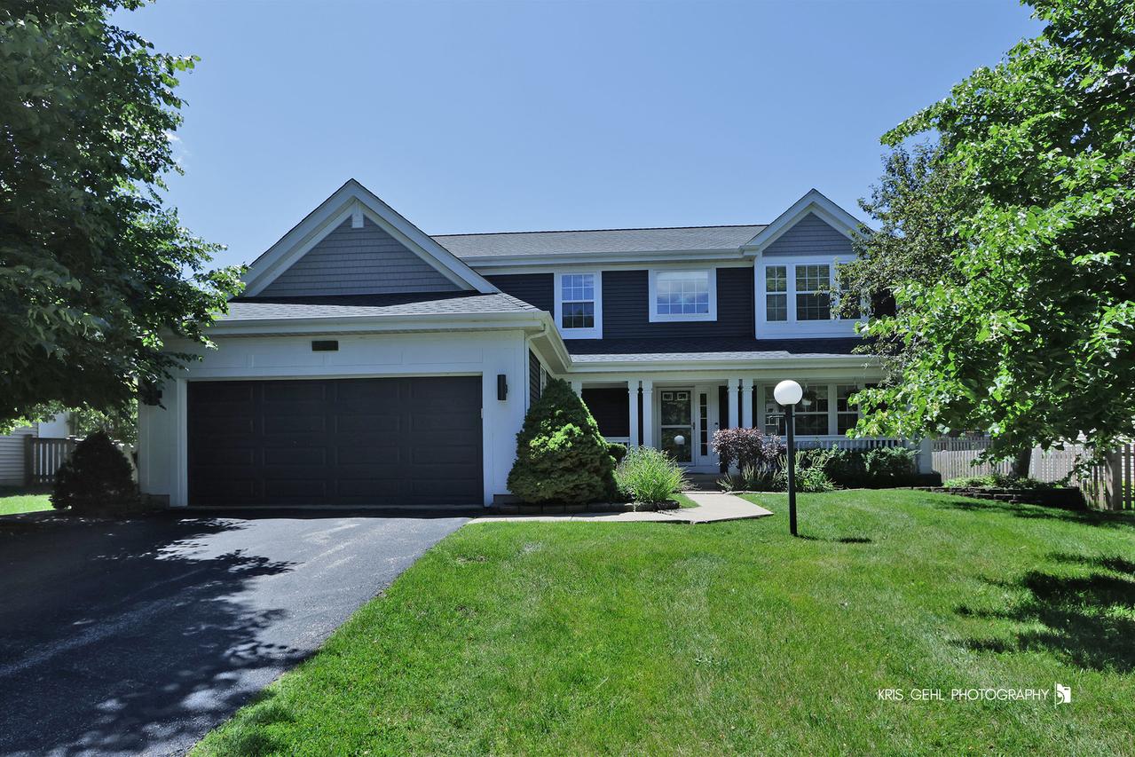 268 Pembrook Ln., Mundelein, IL 60060