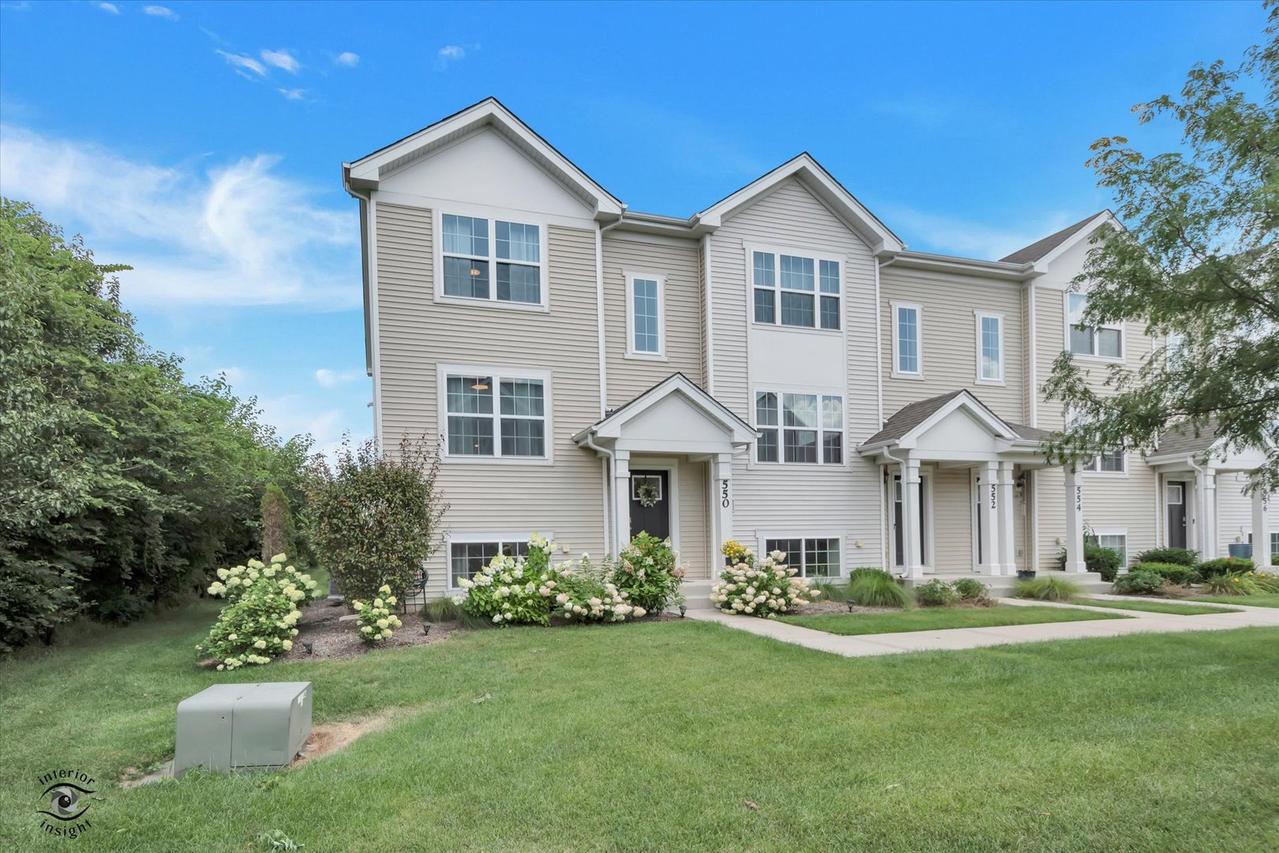 550 Spring Leaf Dr., Joliet, IL 60431