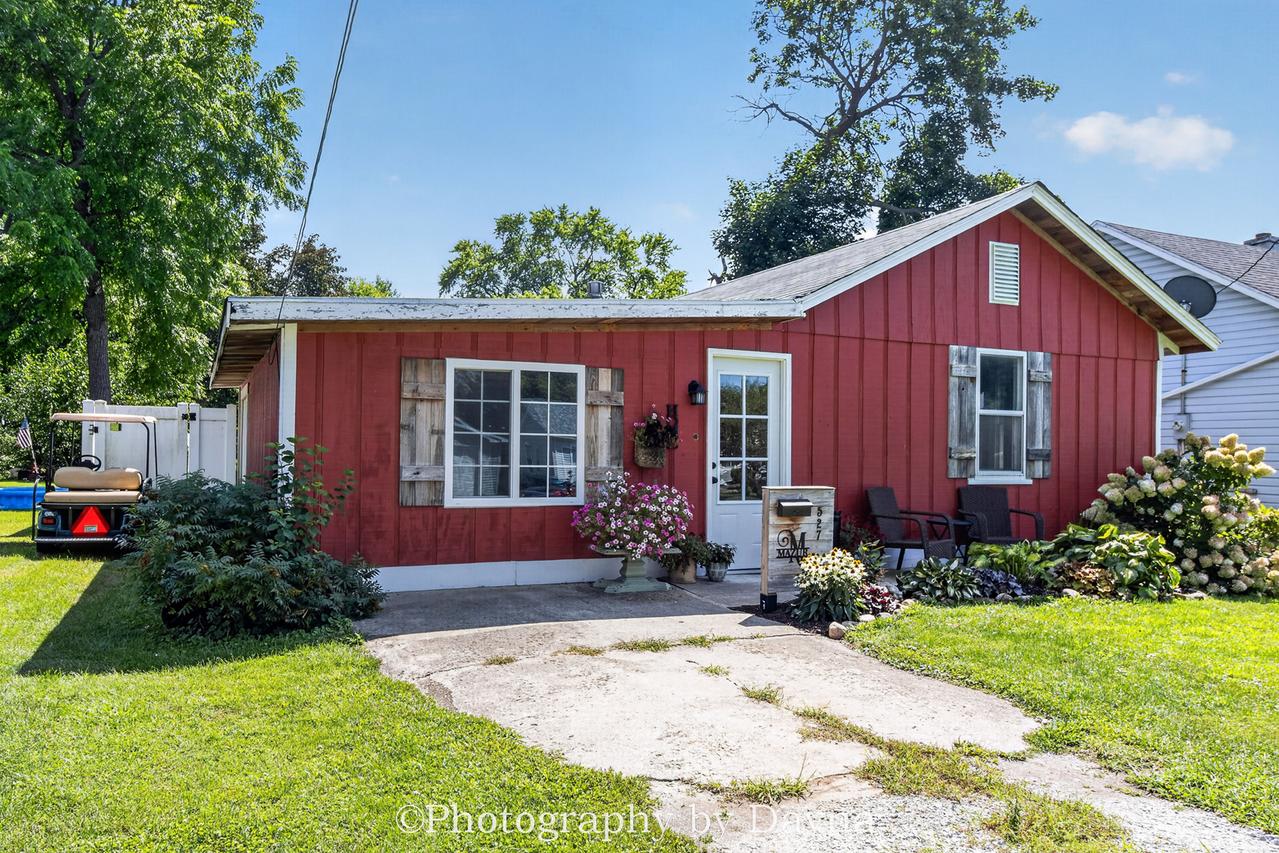 527 Water St., Momence, IL 60954