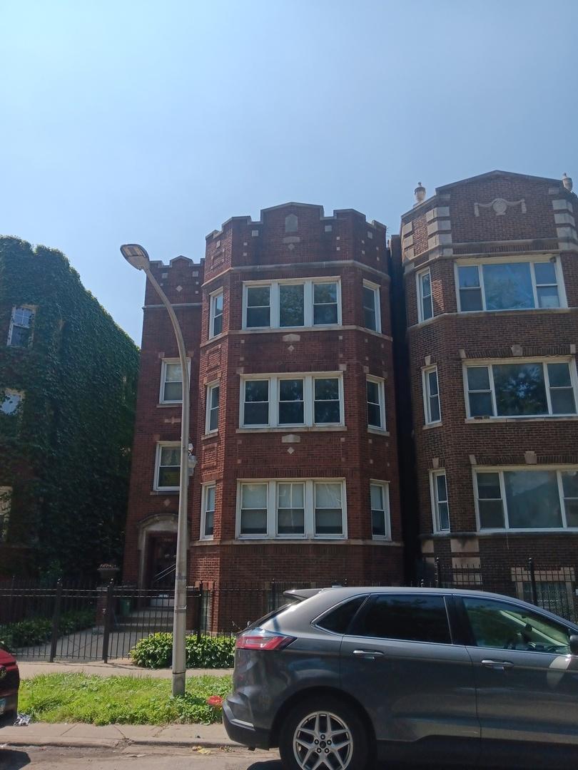 7840 S Essex Ave., Chicago, IL 60649