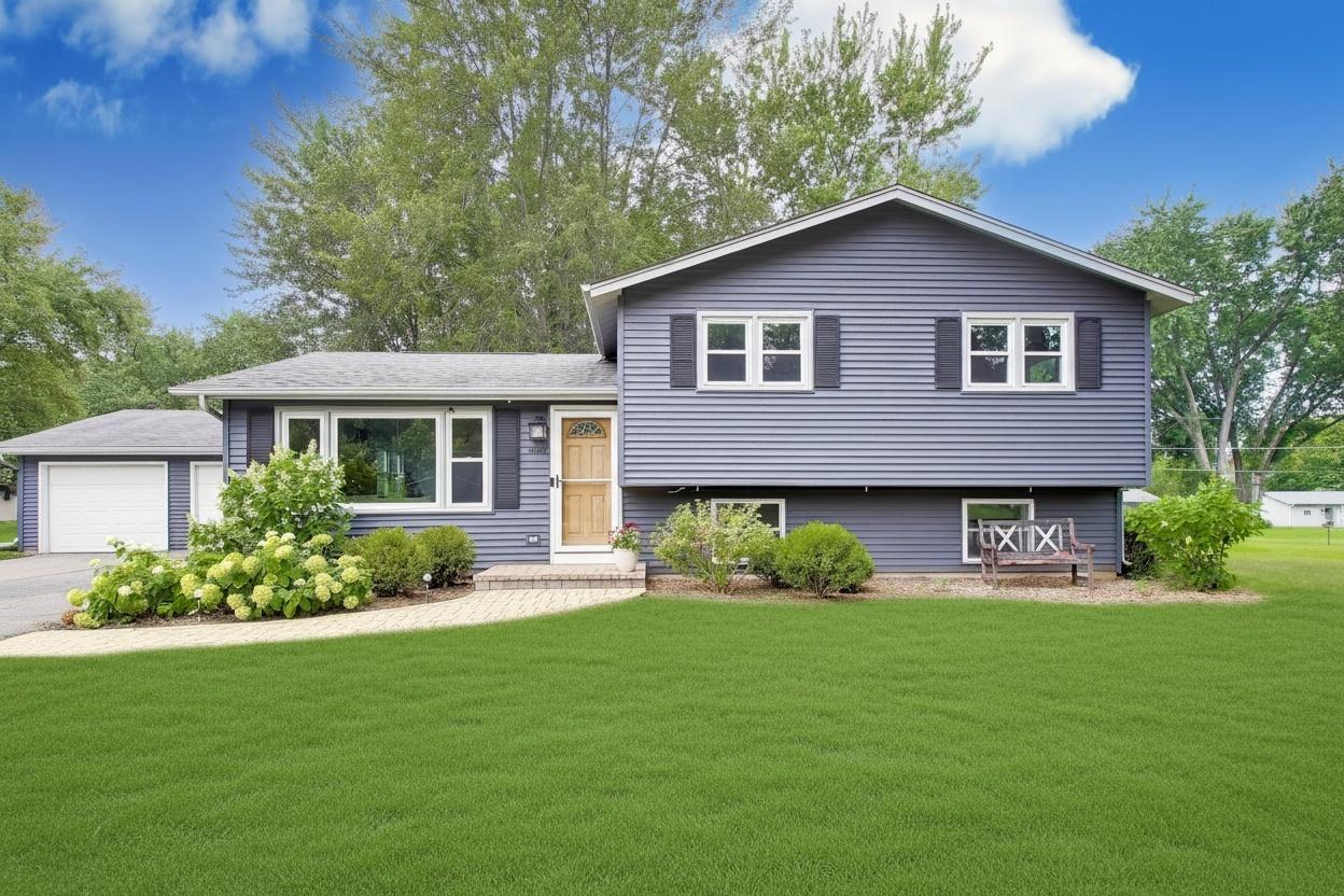 39104 N Balboa Dr., Lake Villa, IL 60046