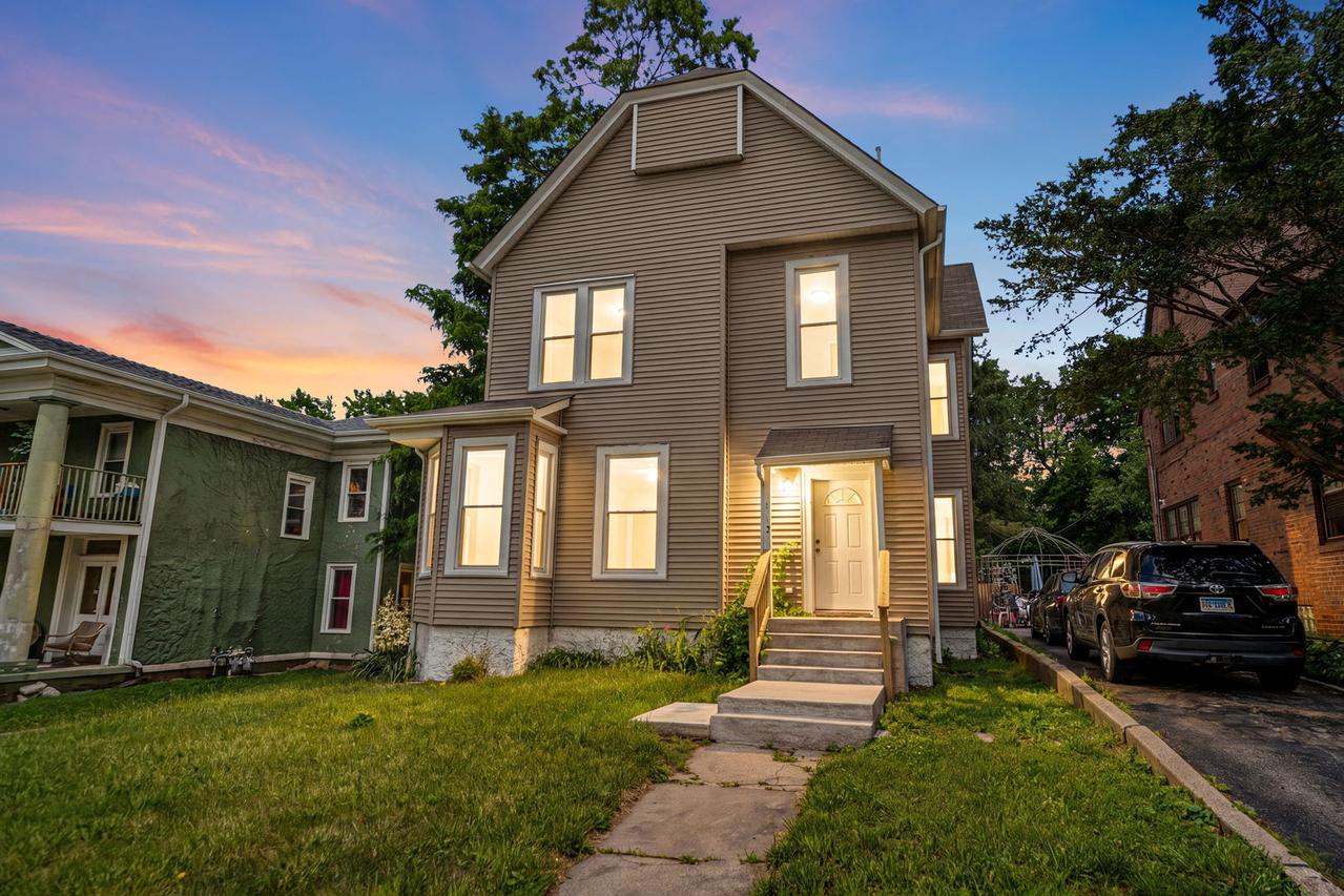 712 N Court St., Rockford, IL 61103