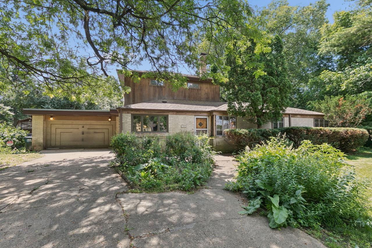 103 South Pkwy., Prospect Heights, IL 60070