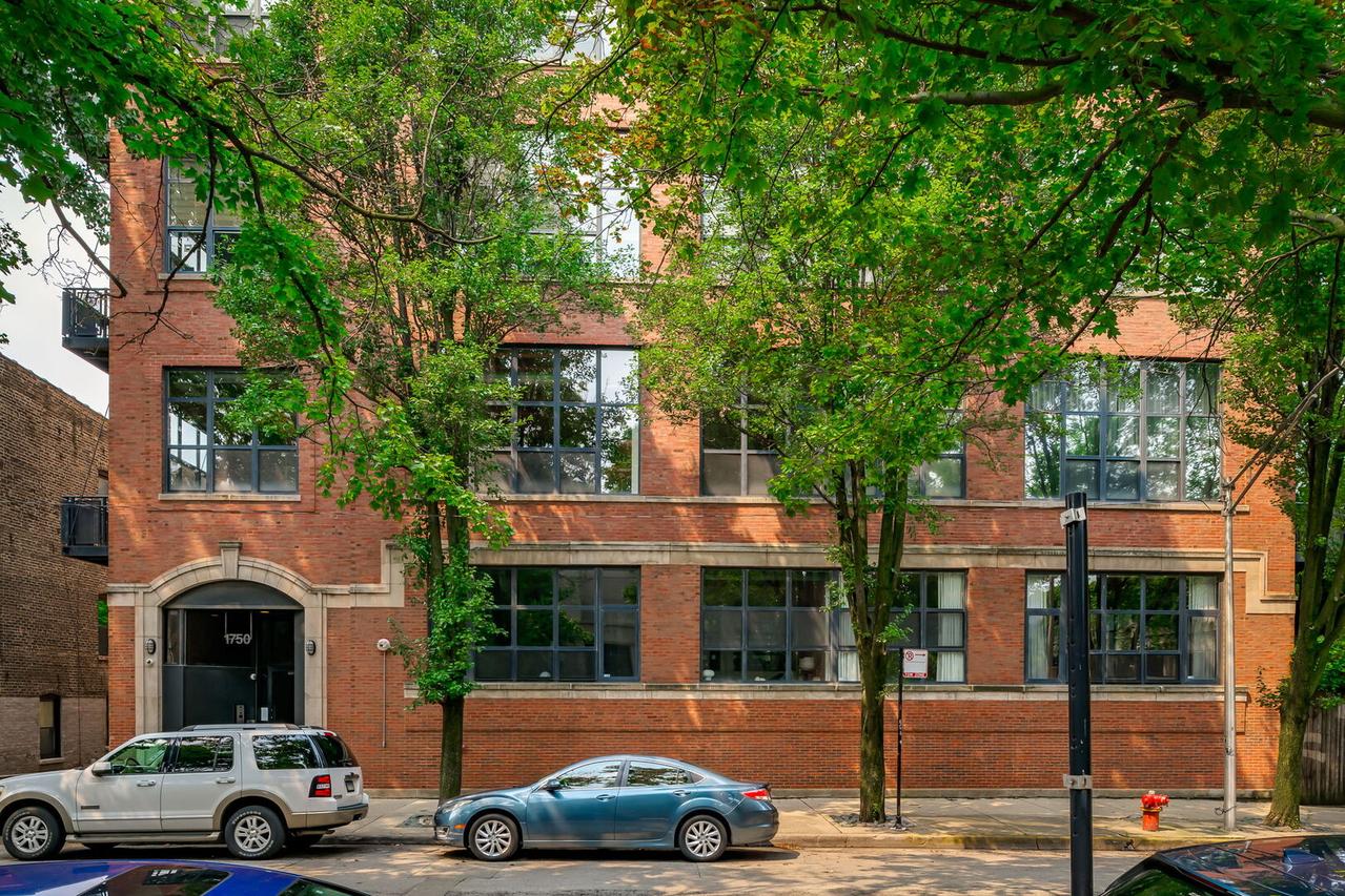 1750 N Wolcott Ave. #102, Chicago, IL 60622