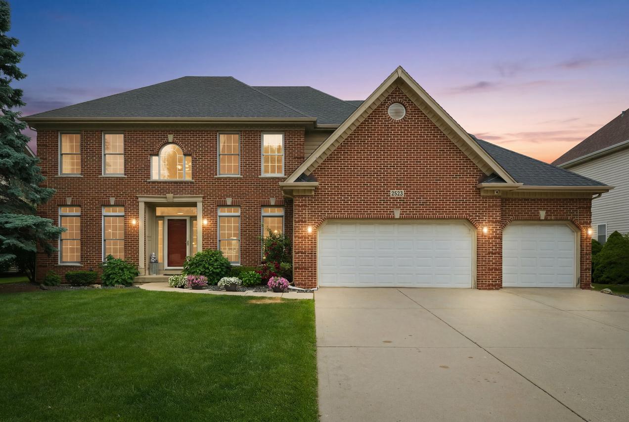 3423 Goldfinch Dr., Naperville, IL 60564