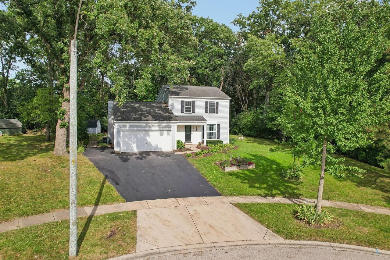 1201 Yosemite Pkwy., Algonquin, IL 60102