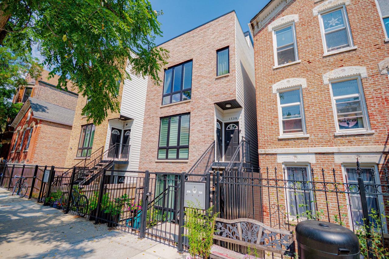 1738 W 17th St. #2, Chicago, IL 60608