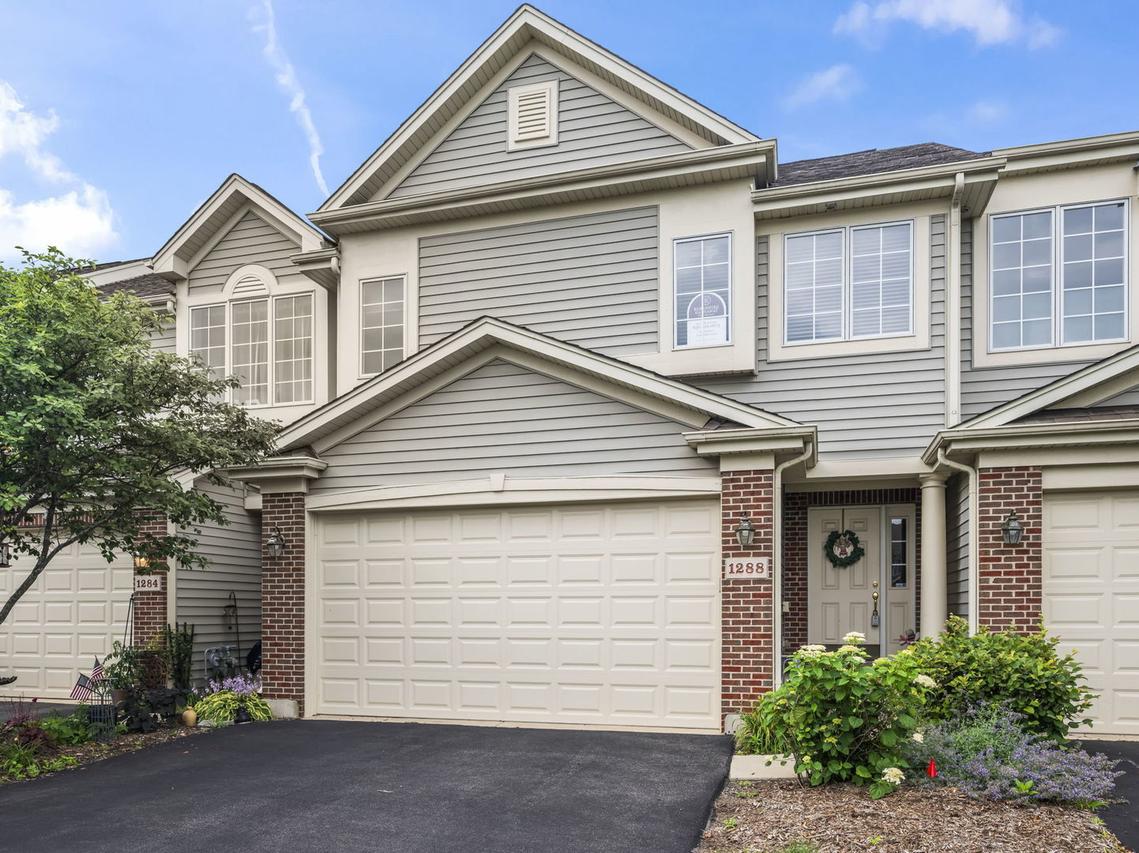 1288 Westlake Dr., Cary, IL 60013