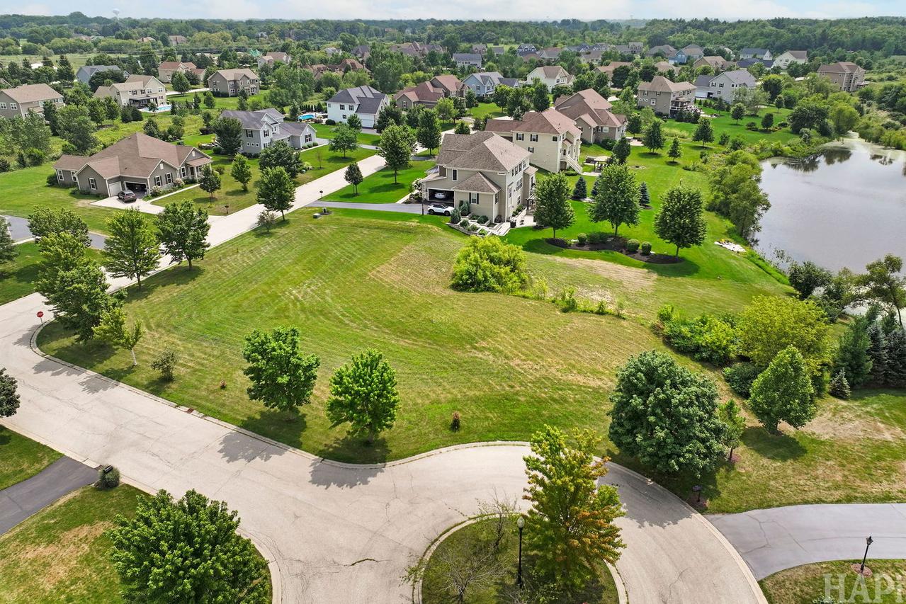 6605 Woodland Hills Dr., Lakewood, IL 60014