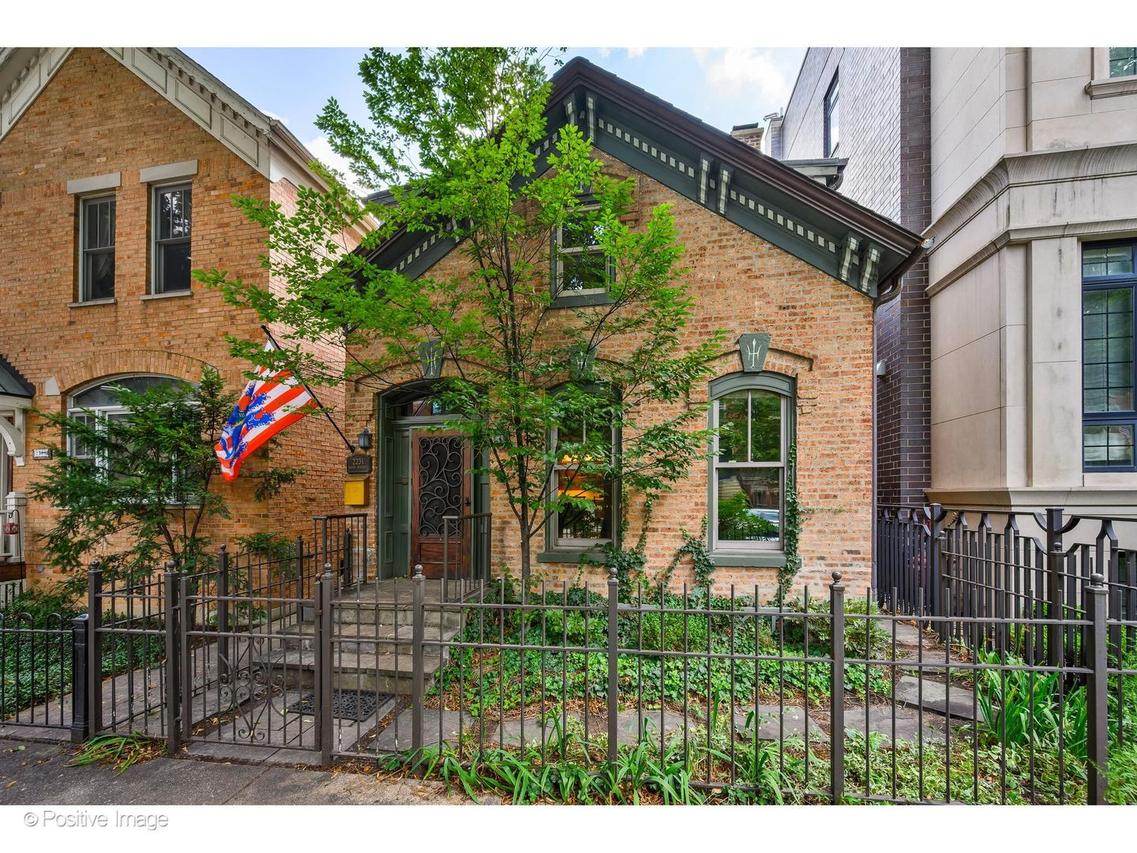 2231 N Magnolia Ave., Chicago, IL 60614