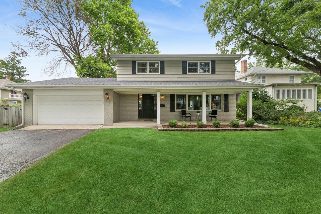 117 E Madison Ave., Wheaton, IL 60187