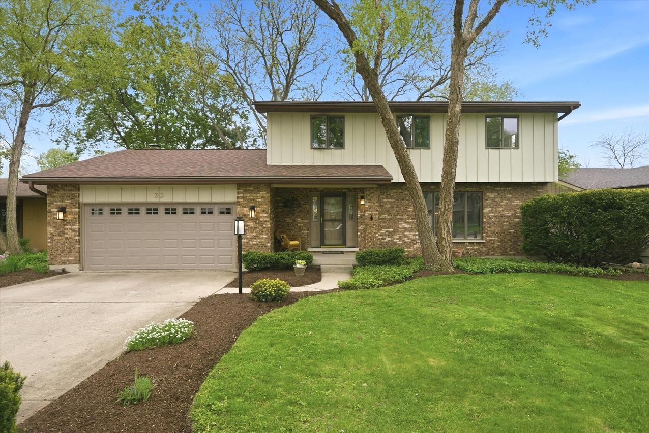313 Bell Dr., Cary, IL 60013