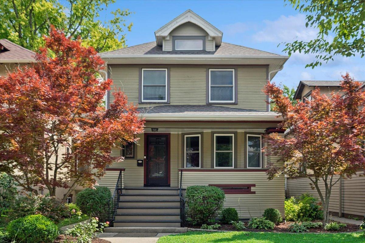 640 Clarence Ave., Oak Park, IL 60304