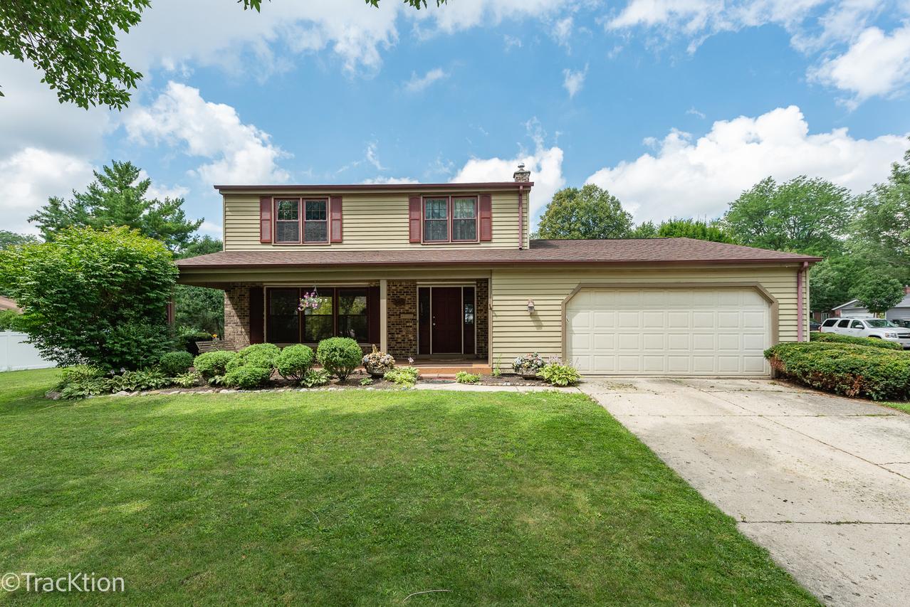 345 S Birchwood Dr., Naperville, IL 60540