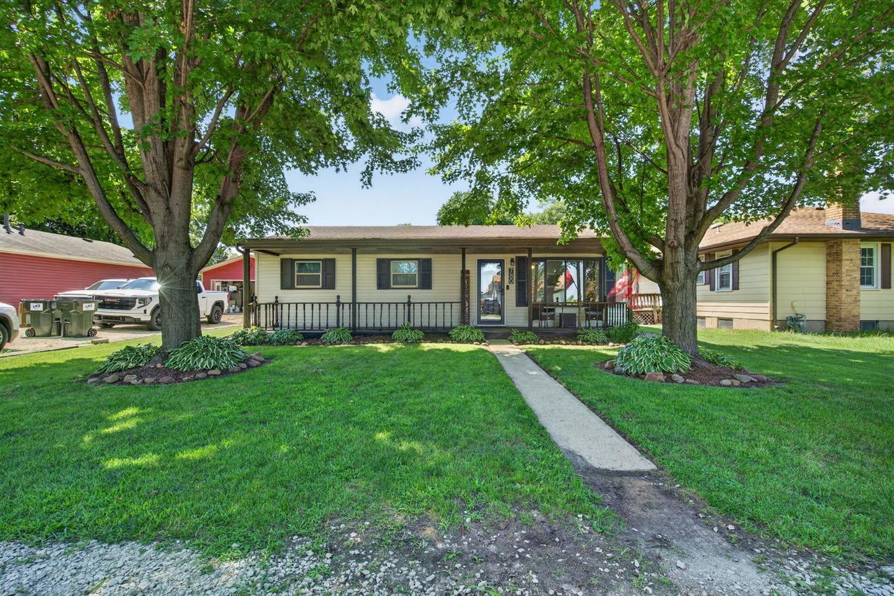 780 N 1st St., Carbon Hill, IL 60416
