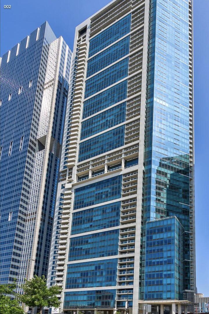 340 E Randolph St. #4802, Chicago, IL 60601