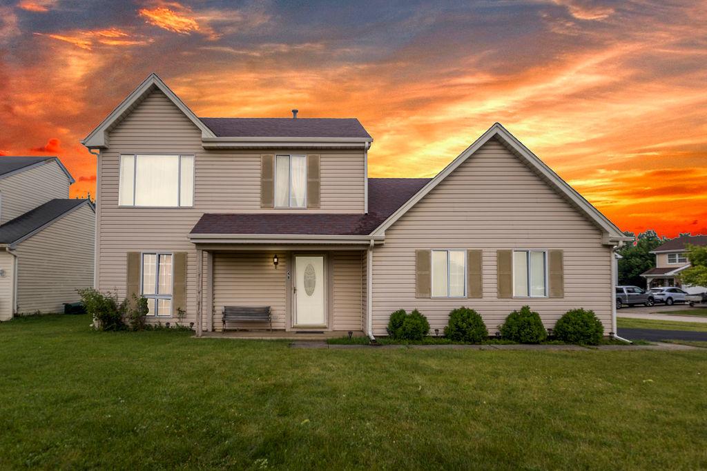 48 East Ave., Streamwood, IL 60107