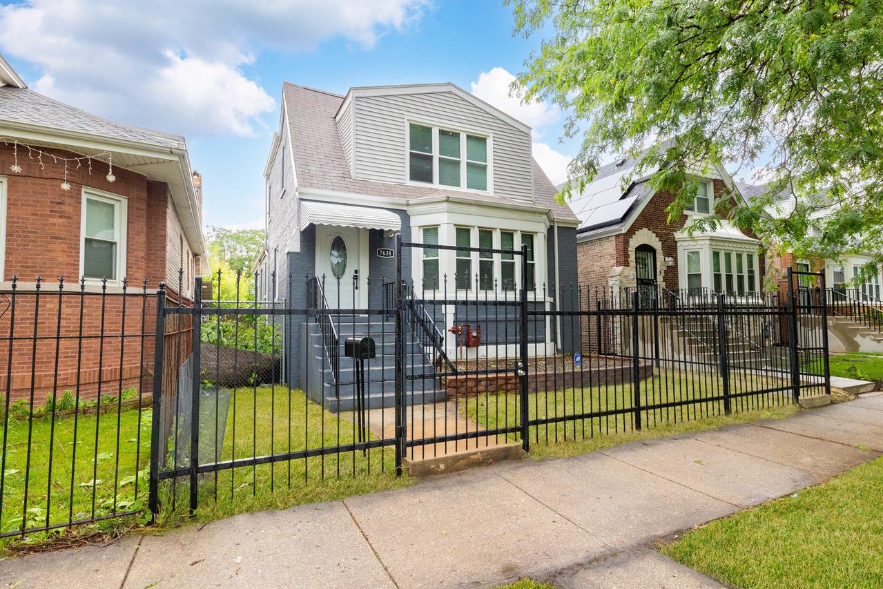 7638 S Laflin St., Chicago, IL 60620