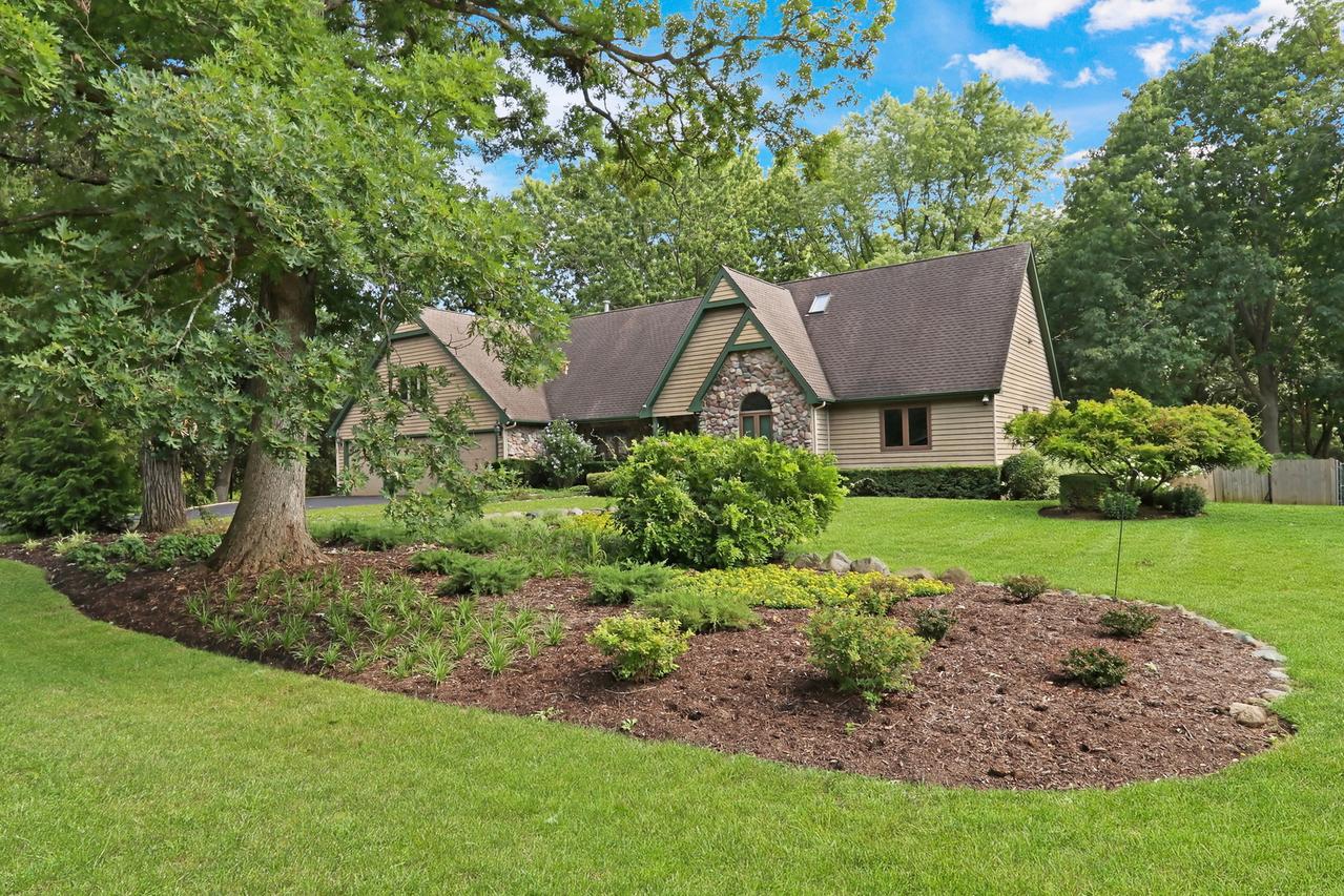 25139 W Caine Rd., Ingleside, IL 60041