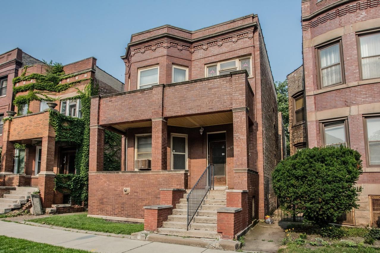 6646 S Minerva Ave., Chicago, IL 60637