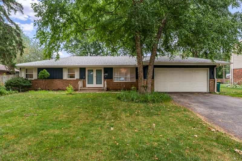 823 Pine Valley Dr., Rockford, IL 61107