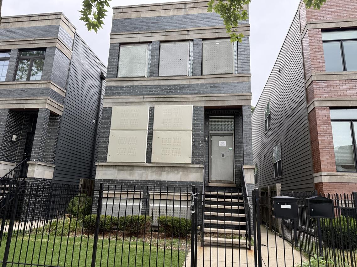 544 E 46th Pl., Chicago, IL 60653