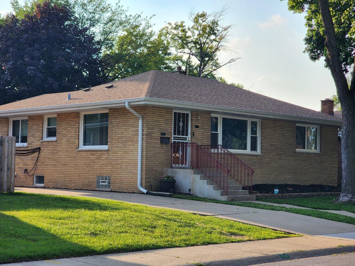 16254 S Dobson Ave., South Holland, IL 60473