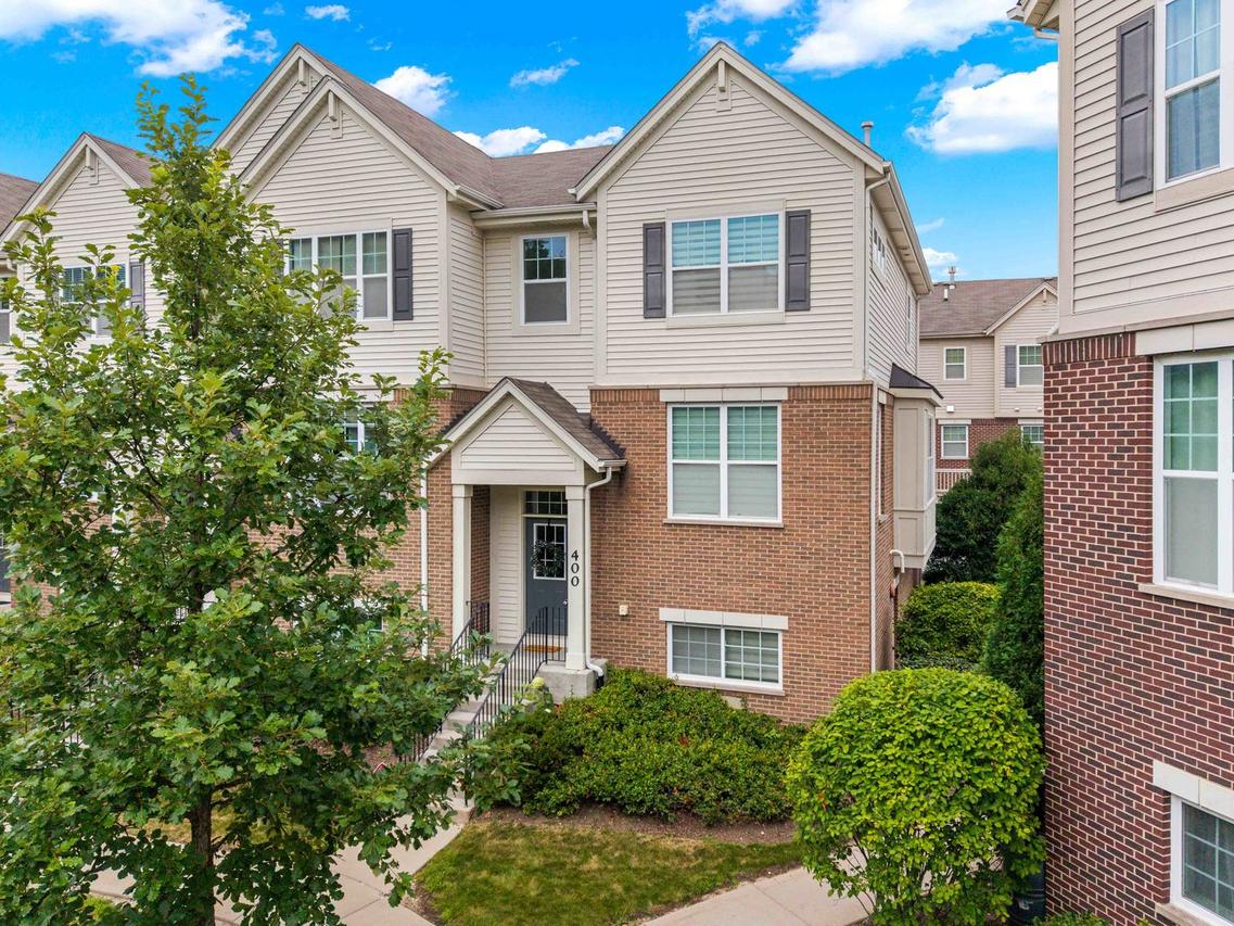 400 Concord Ct., Morton Grove, IL 60053