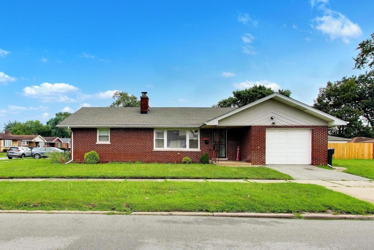 14242 Park Ave., Dolton, IL 60419