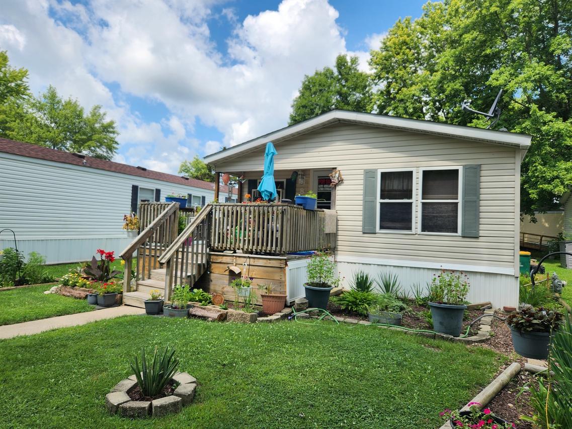 8 Doral St., Minooka, IL 60447