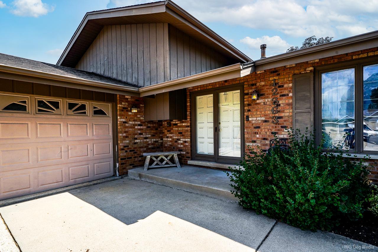 12363 Derby Ln., Orland Park, IL 60467