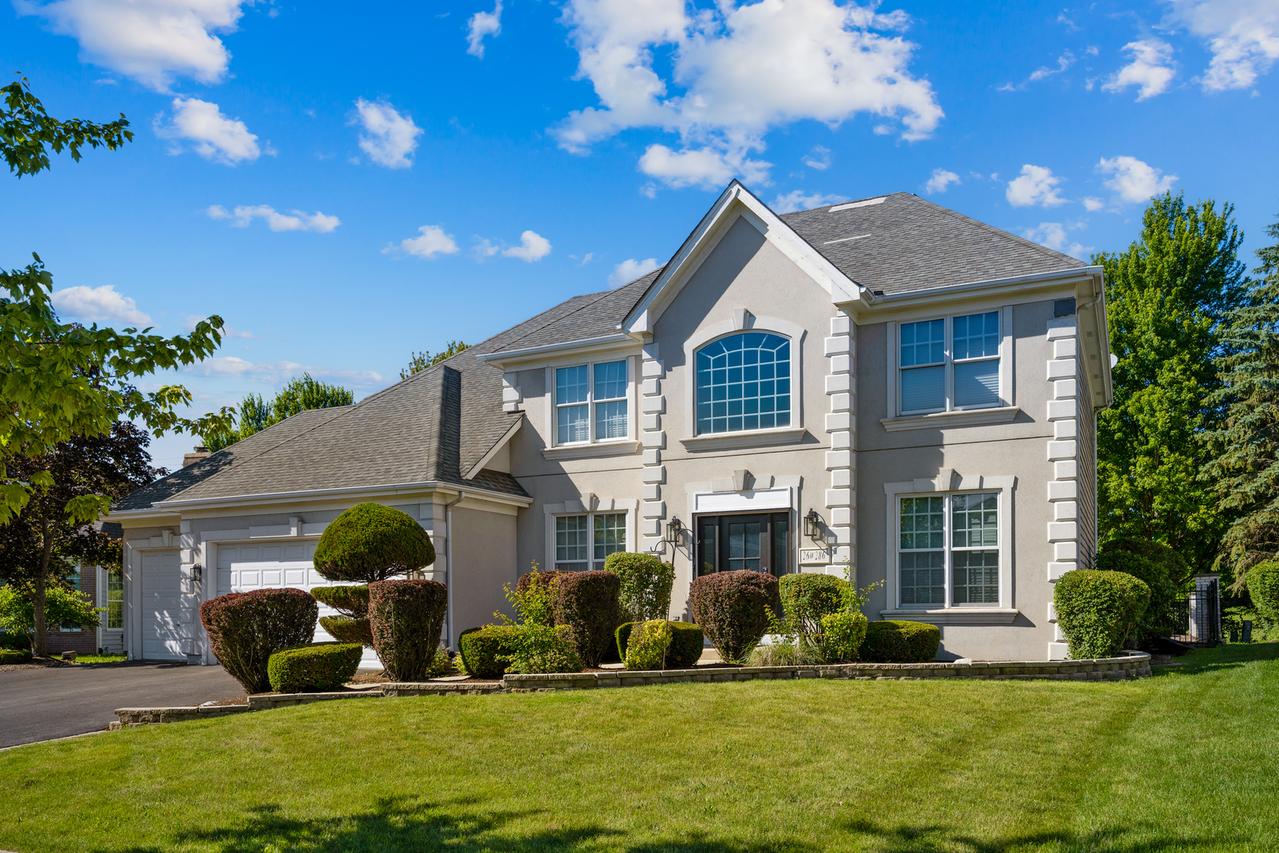26W286 Pinehurst Dr., Winfield, IL 60190