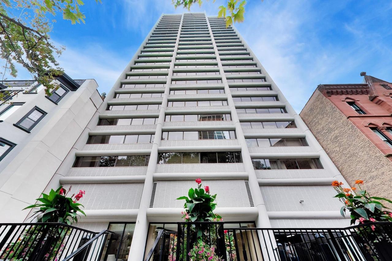 1415 N Dearborn St. #8B, Chicago, IL 60610