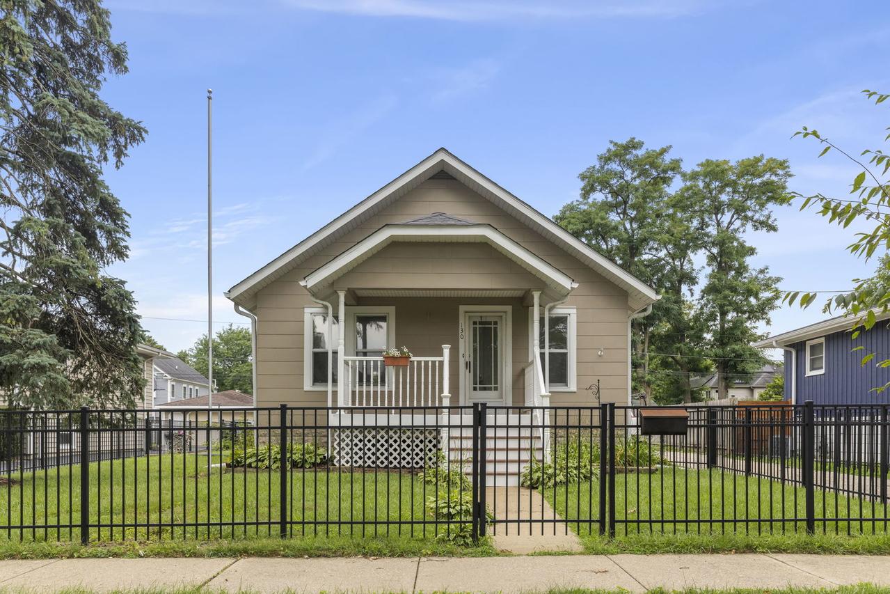 130 S Washington St., Westmont, IL 60559