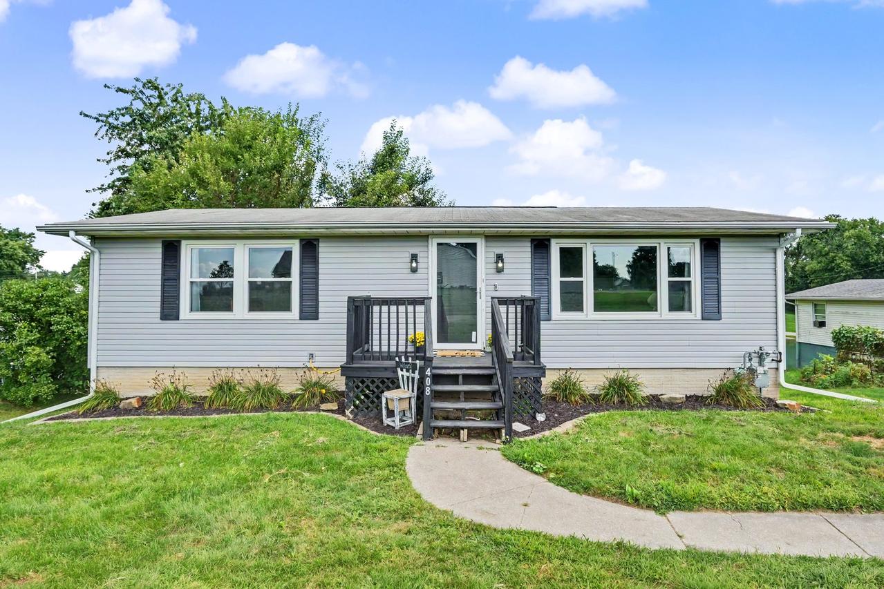 408 S 10th Ave., New Windsor, IL 61465
