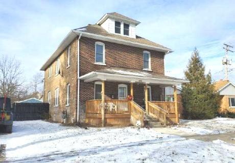 1016 Park Ave., North Chicago, IL 60064
