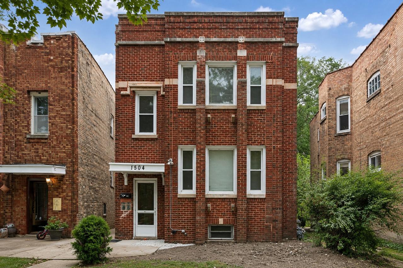 1504 Pitner Ave., Evanston, IL 60201
