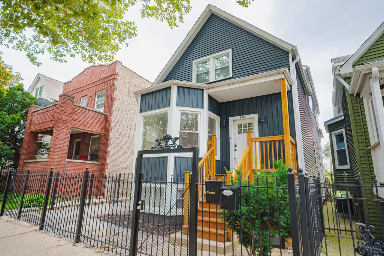 2824 N Springfield Ave., Chicago, IL 60618