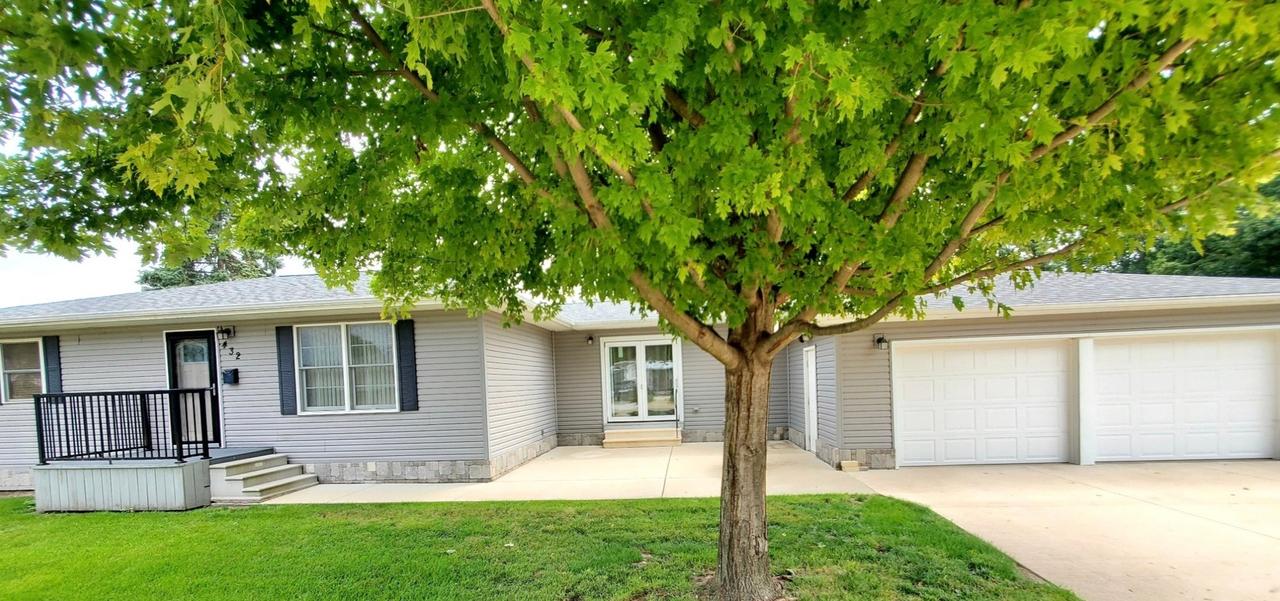 432 N Kenosha Ave., Oglesby, IL 61348