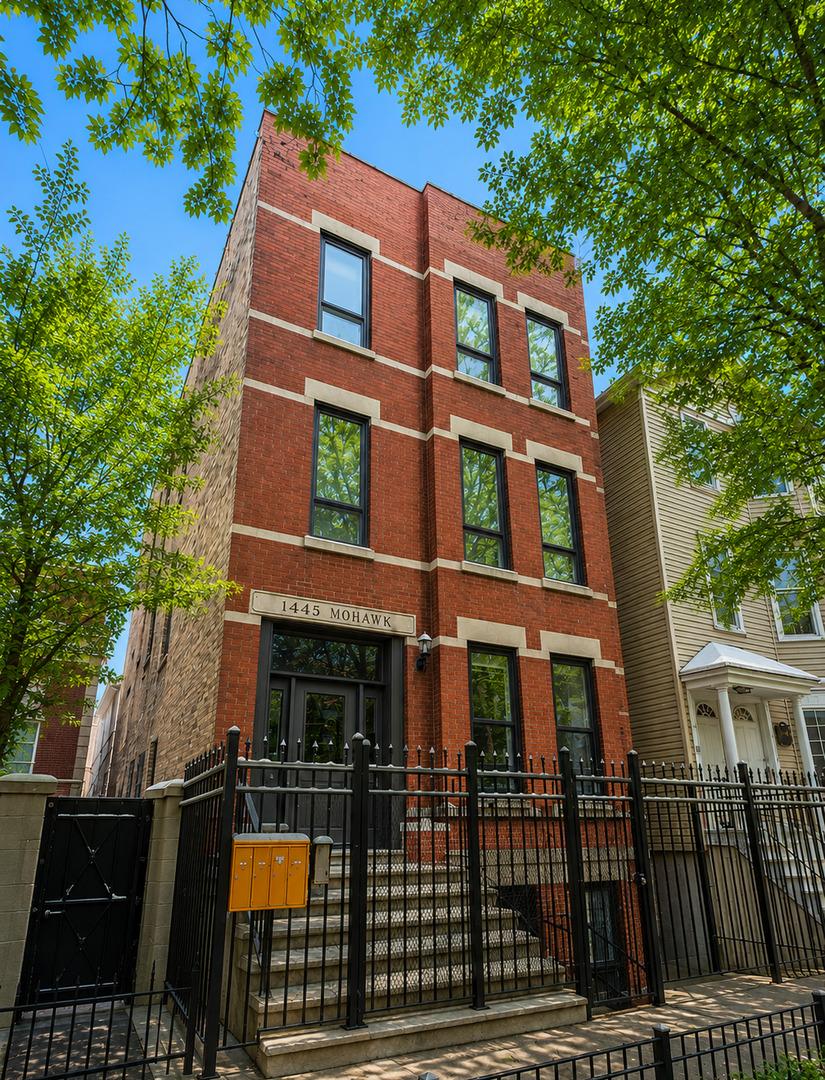 1445 N Mohawk St. #2, Chicago, IL 60610
