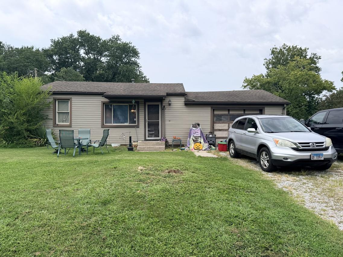 201 Lucinda Dr., Fairview Heights, IL 62208