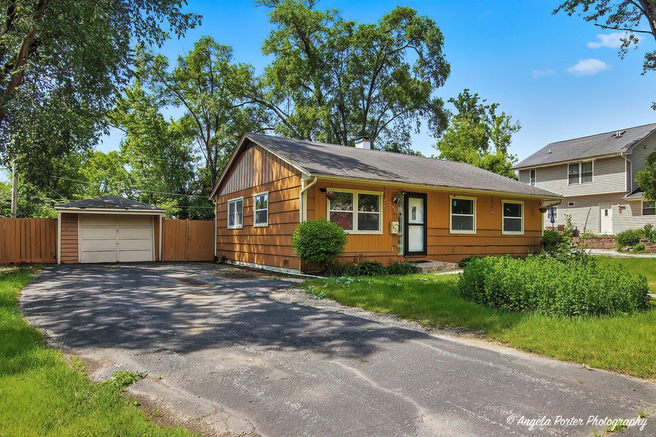 451 S Lakeshore Dr., Mundelein, IL 60060