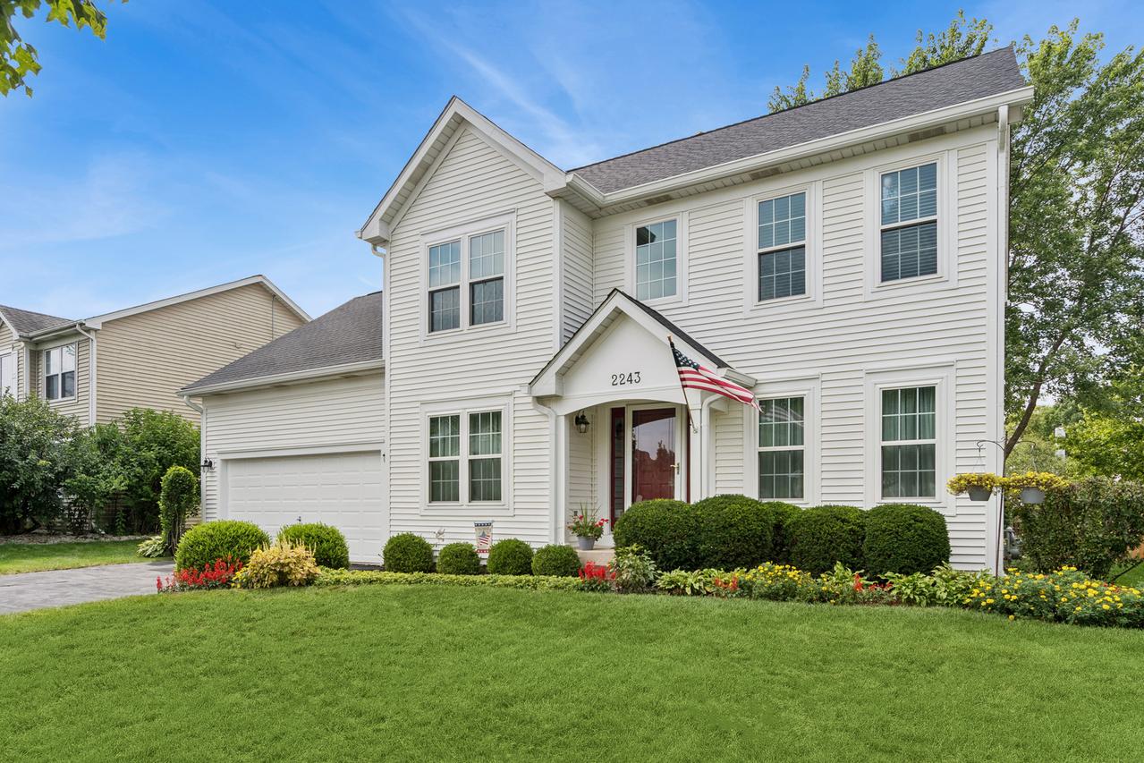 2243 Cheshire Dr., Aurora, IL 60502